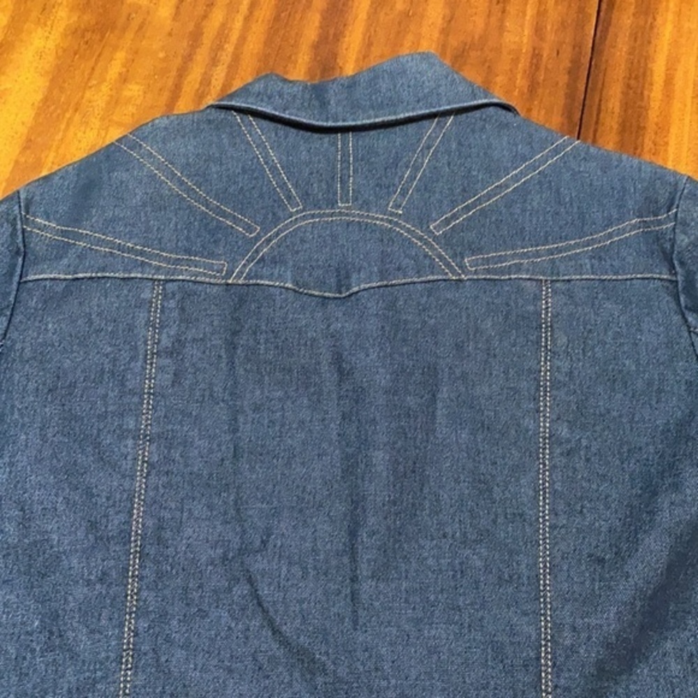 💚 Jean Jacket - Picture 6 of 6
